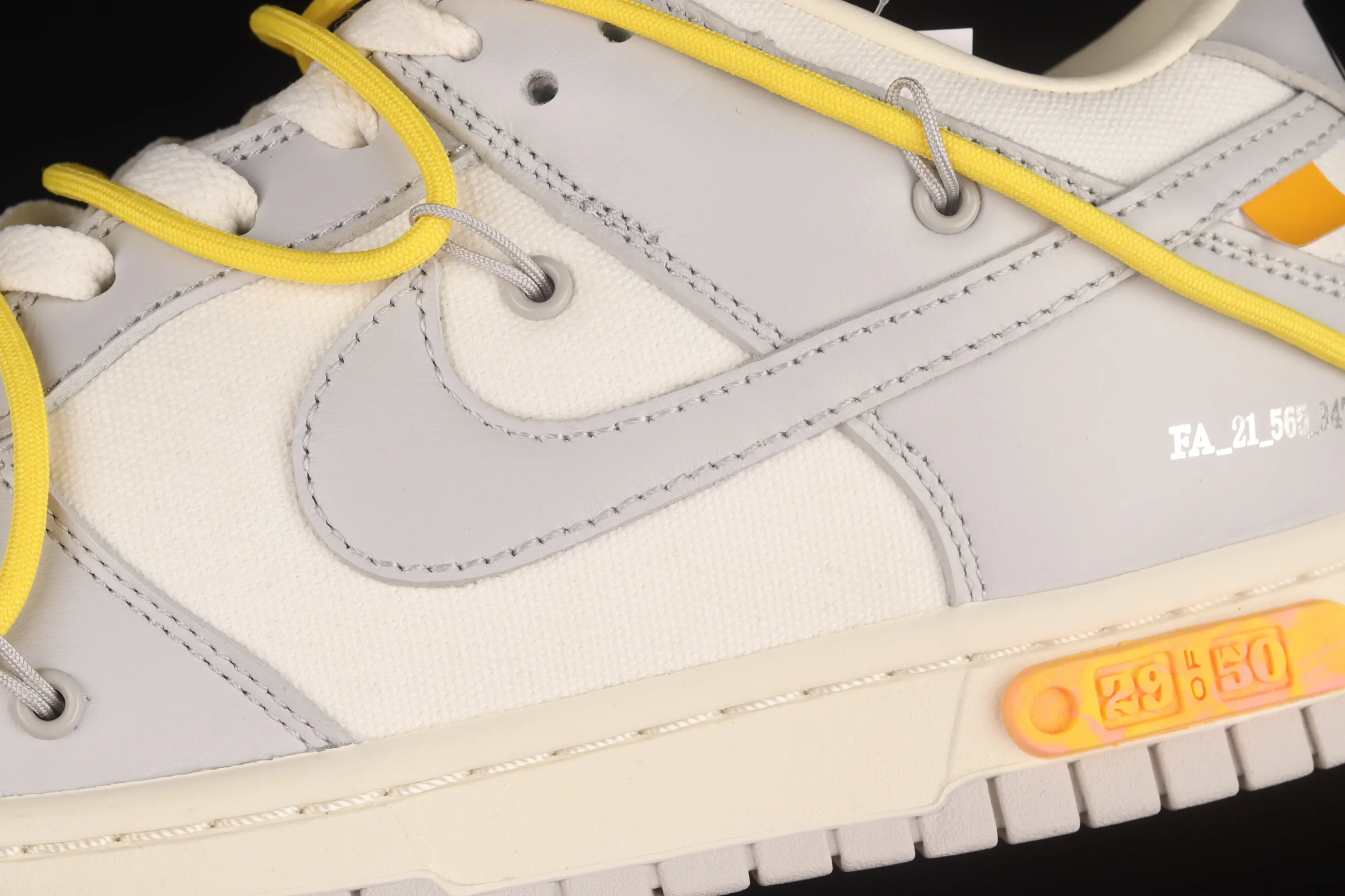 All Categories Nk SB Dunk Series Nk SB Dunk Low Low-top Sneakers Pure Original Version OF x Nk Dunk Low OW Gray Casual Sports Skateboard Shoes DM1602-103